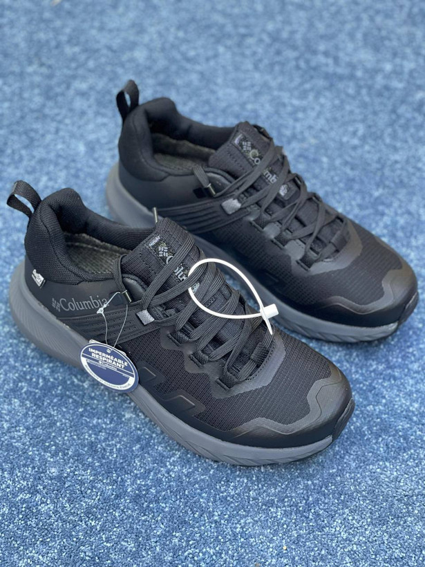 کتونی ضدآب کلمبیا زیره ویبرام طوسی