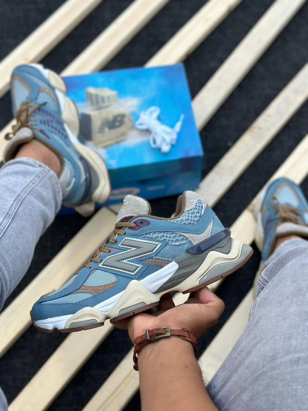 کتونی نیوبالانس ۹۰۶۰ آبی مدل رومی