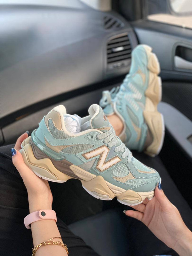 کتونی نیوبالانس ۹۰۶۰ آبی لایت