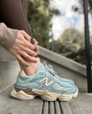 کتونی نیوبالانس ۹۰۶۰ آبی لایت