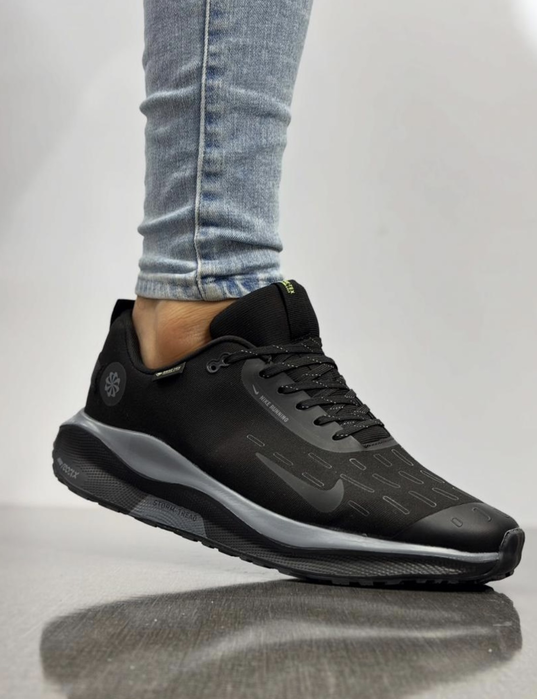 نایک ری اکت اینفینیتی ران 4 مشکی