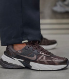 نایک v2k وی توی کی ران قهوه ای سفید