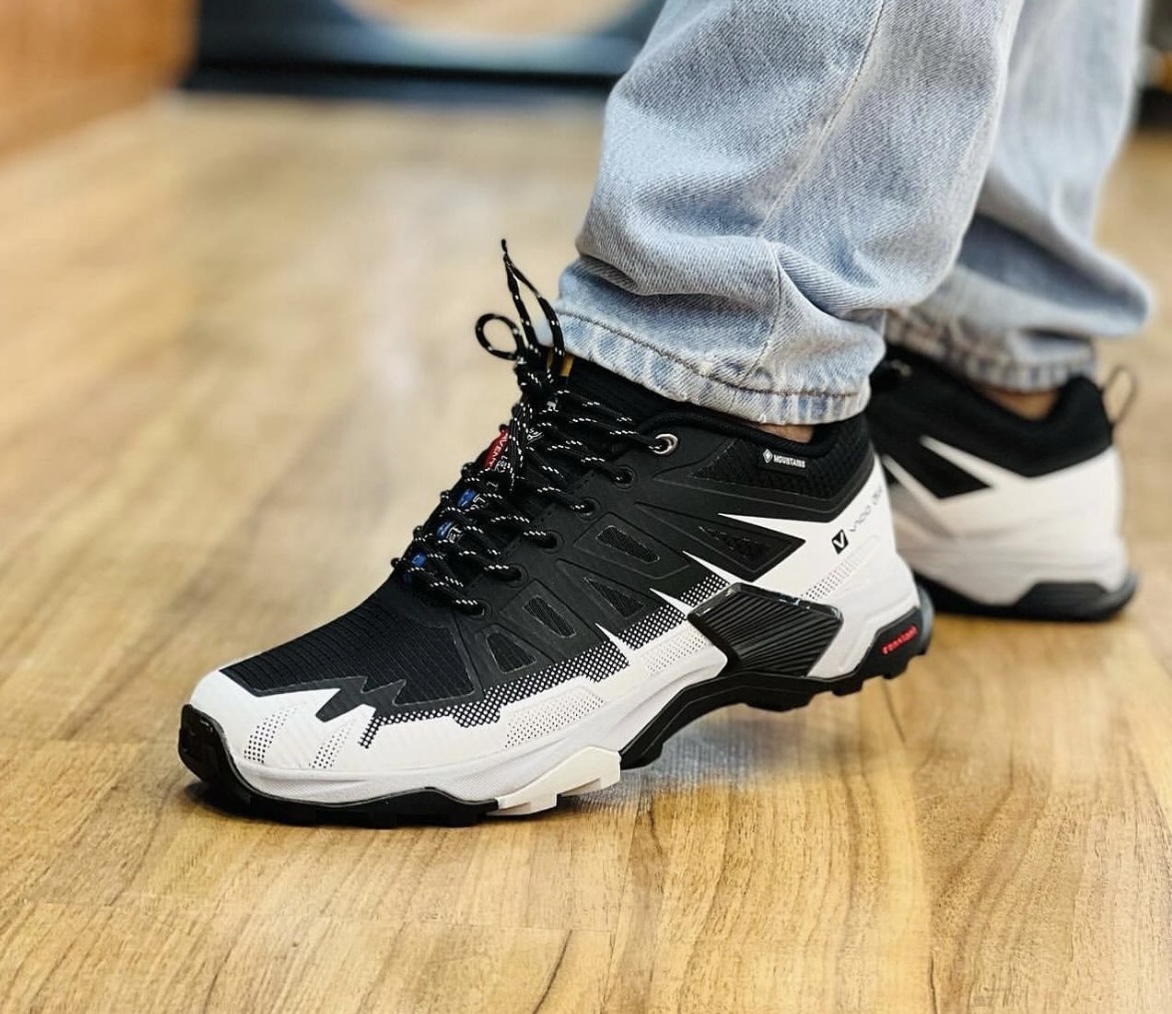 کتونی آیرانر مشکی/سفید ضد آب