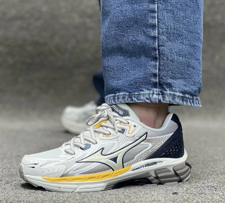 کتونی میزانو هالو میکس نقره ای/ زرد