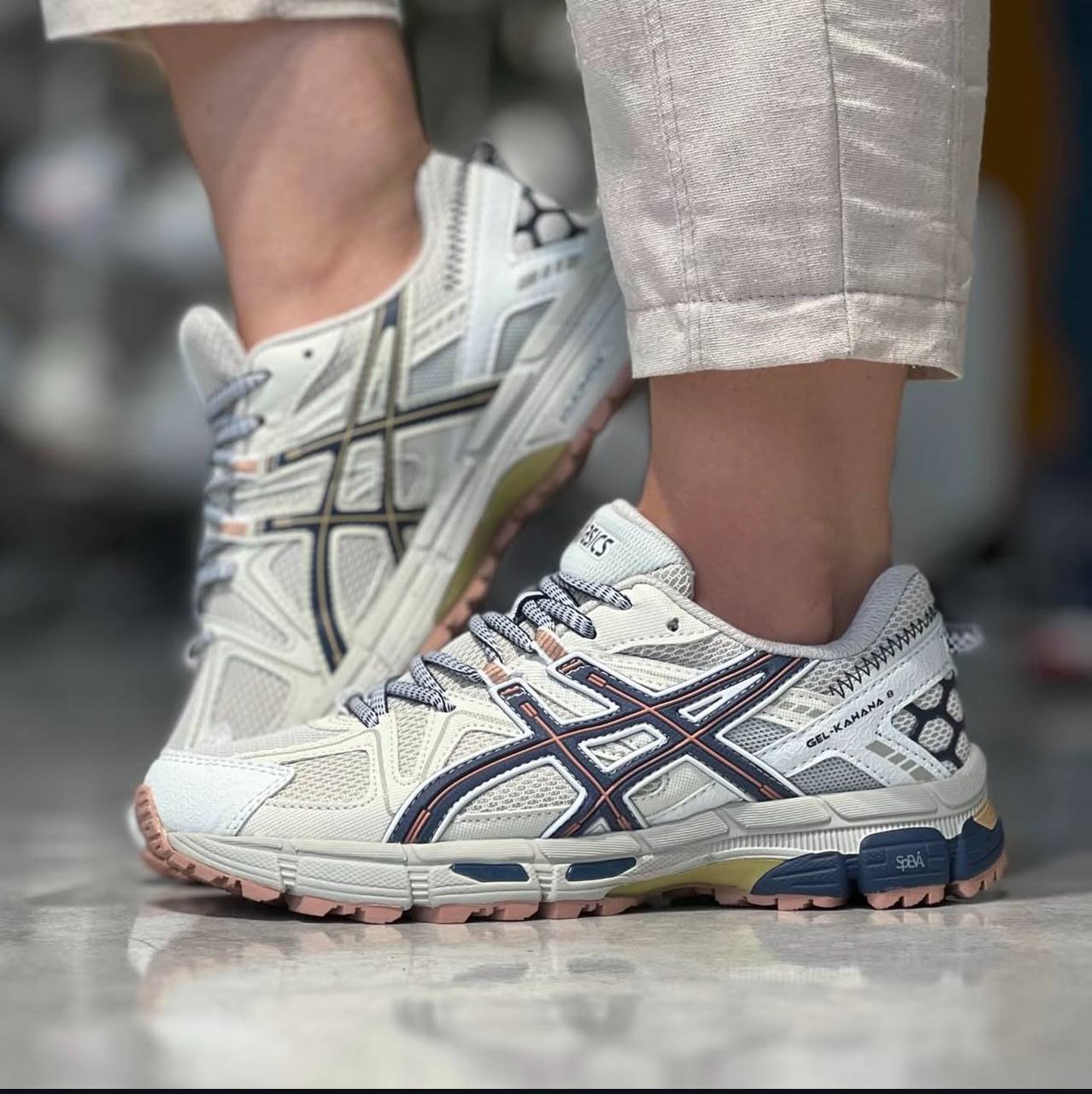 کتونی آسیکس مدل کایانو ۸ سفید/سورمه ای