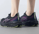 آسیکس نوابلاست ۴ مشکی / بنفش