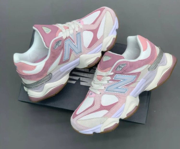 کتونی نیوبالانس ۹۰۶۰ صورتی / بنفش