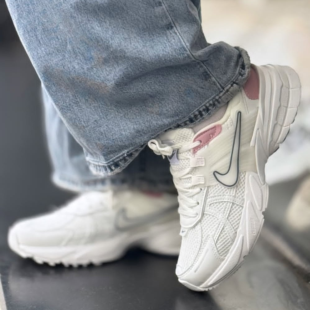 کتونی نایک وی تو کی ران  سفید