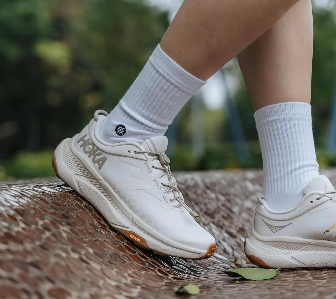 کتونی هوکا ترانسپورت کرم