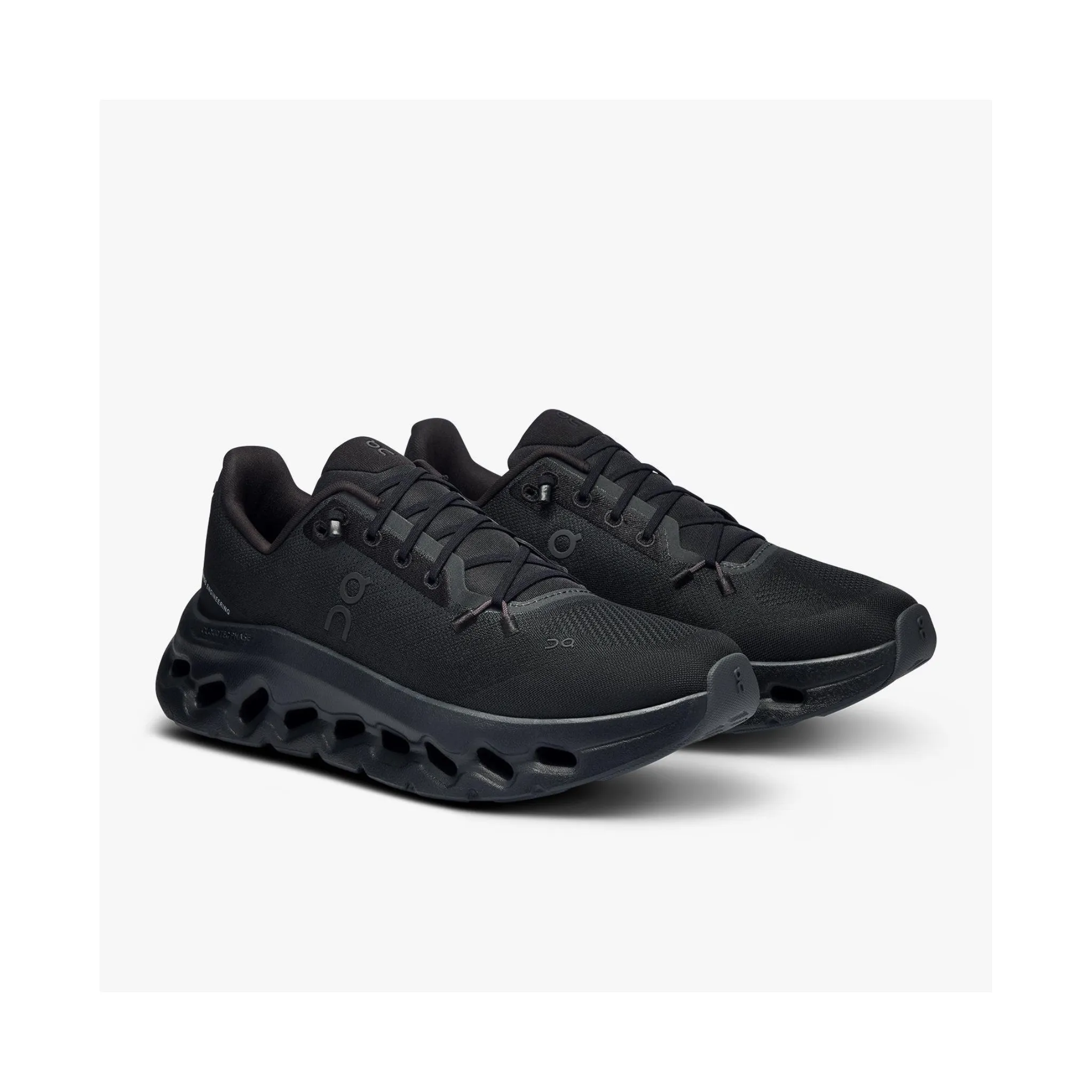 کتونی آن رانینگ کلود تیلت مشکی