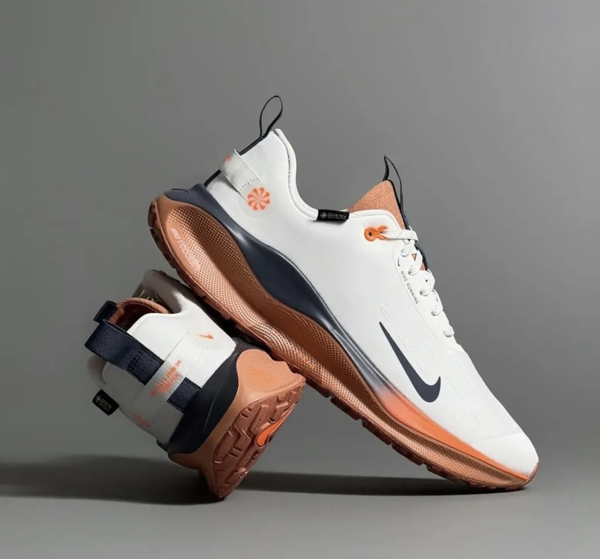 نایک  ری اکت  اینفینیتی ران ۴ گوررتکس سفید / نارنجی