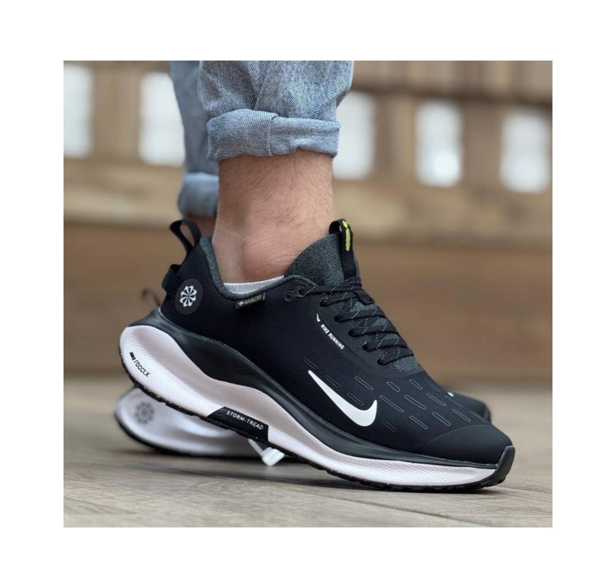 نایک  ری اکت  اینفینیتی ران ۴ گوررتکس مشکی / سفید