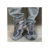 کتونی نیوبالانس ۹۰۶۰ خاکستری