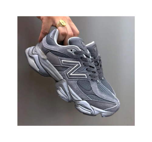 کتونی نیوبالانس ۹۰۶۰ خاکستری