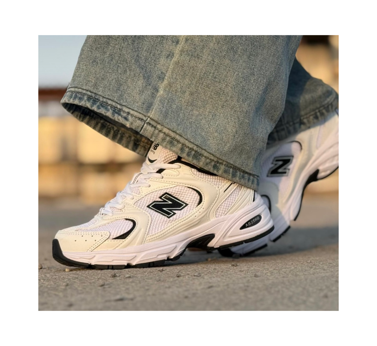 کتونی نیوبالانس 530 رنگ سفید / خط مشکی