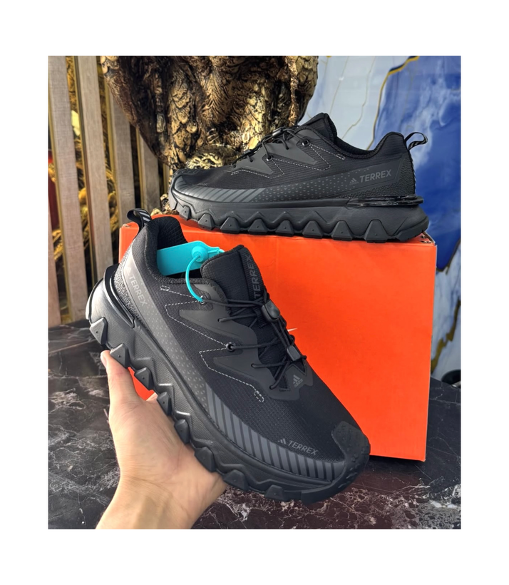 کتونی آدیداس تریکس مشکی