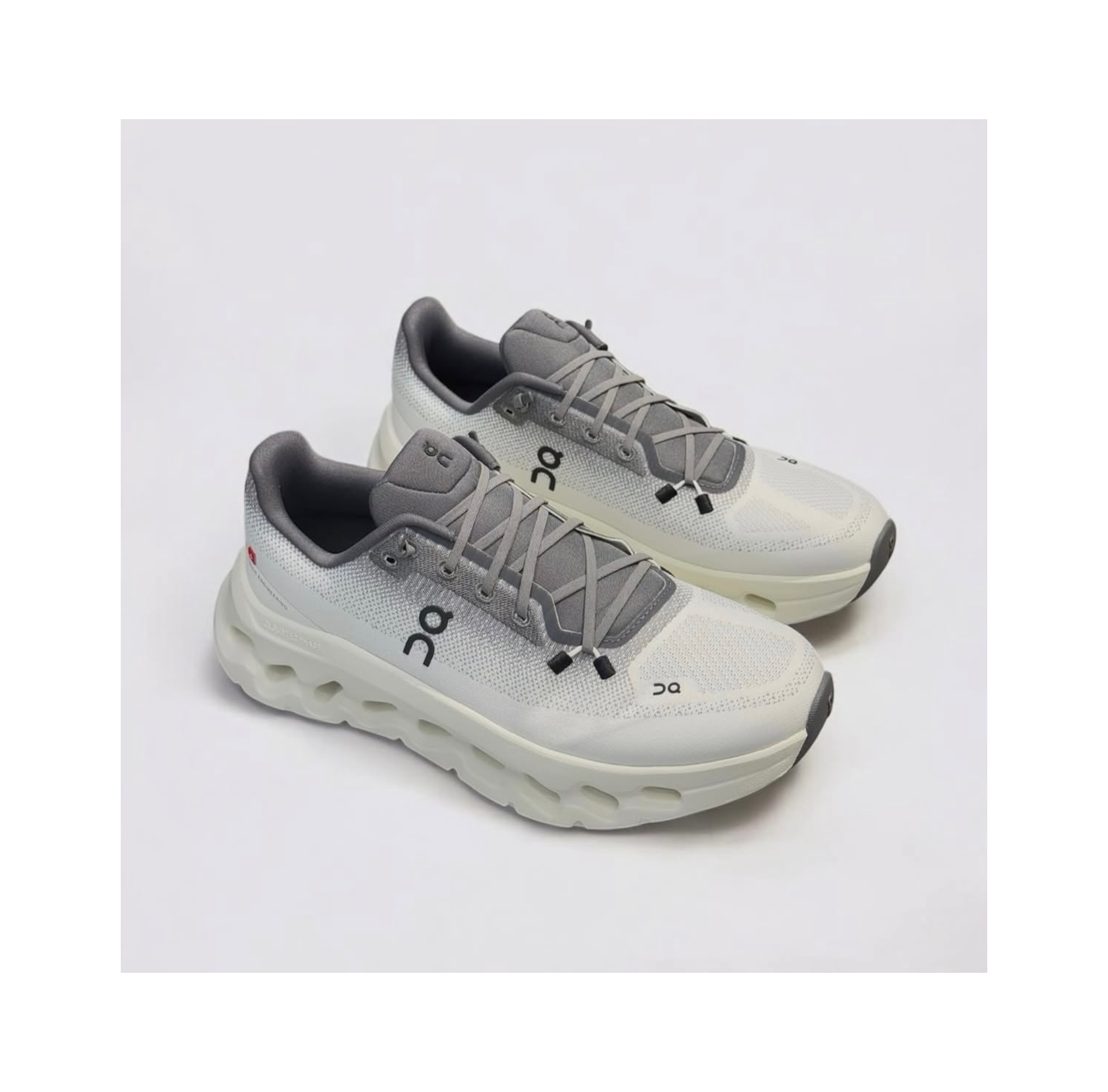 کتونی آن رانینگ کلود تیلت سفید / طوسی