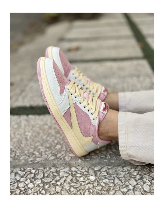 نایک ایر جردن 1 لو صورتی / لیمویی