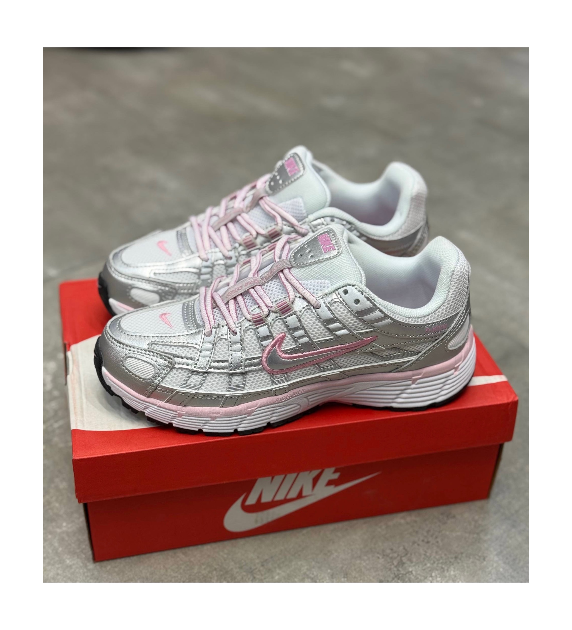 کتونی نایک مدل p6000 سفید / صورتی