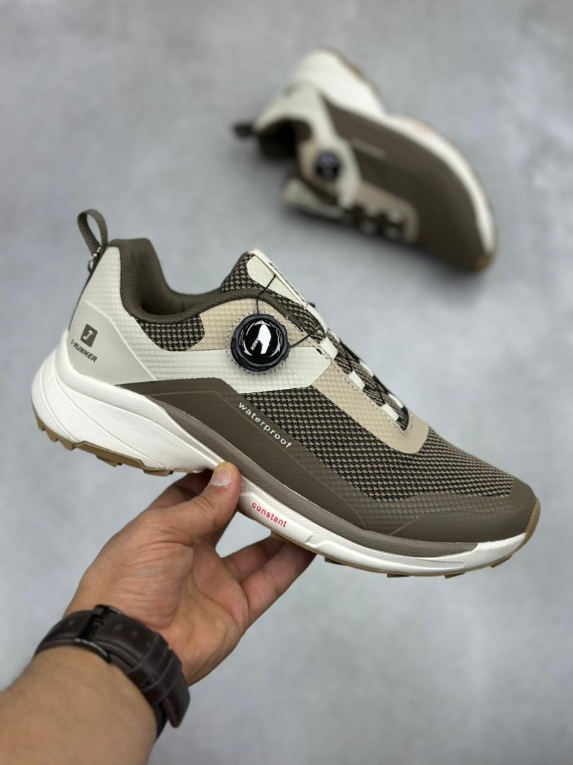 کتونی آیرانر مردانه ضد آب بند دیسکی قهوه ای / سفید