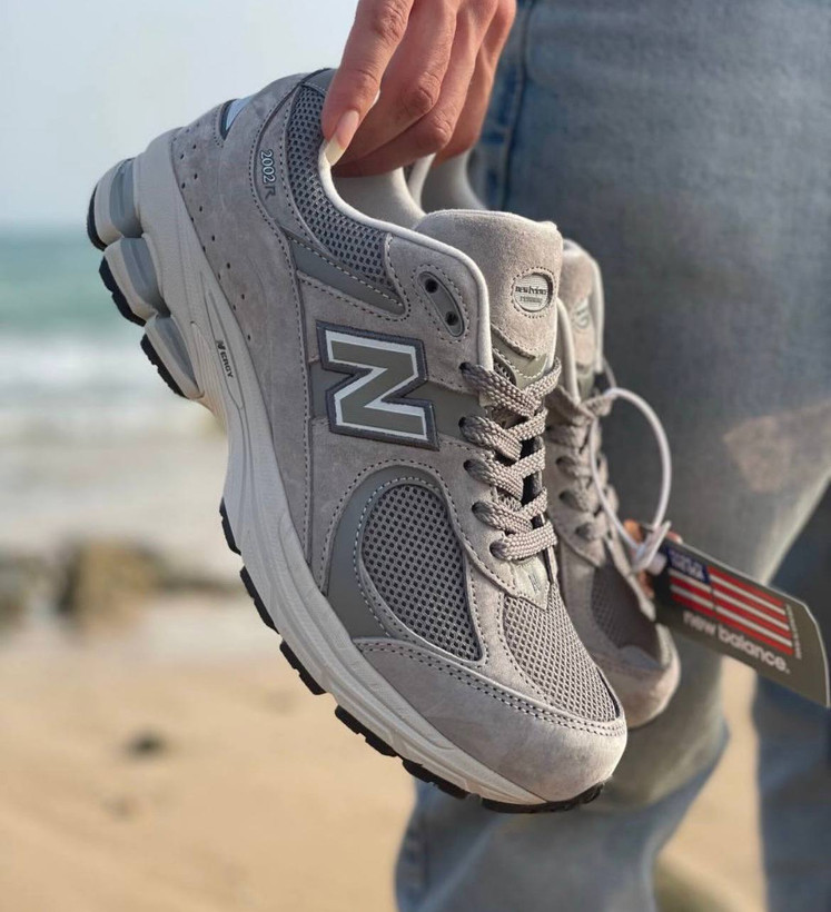 کتونی نیوبالانس 2002R طوسی